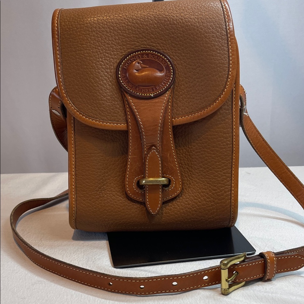 Dooney & Bourke Vintage All Weather small Leather Brown Crossbody Bag
